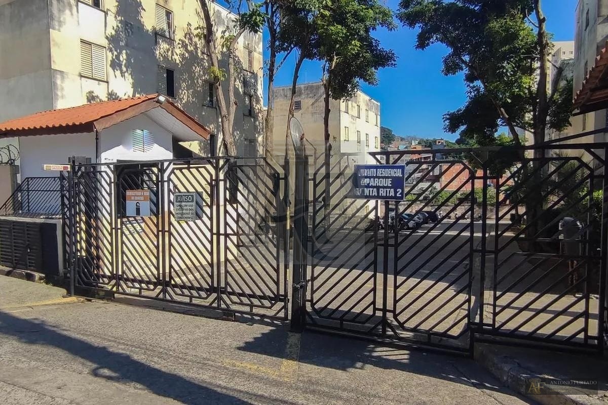 Apartamento em Parque Santa Rita