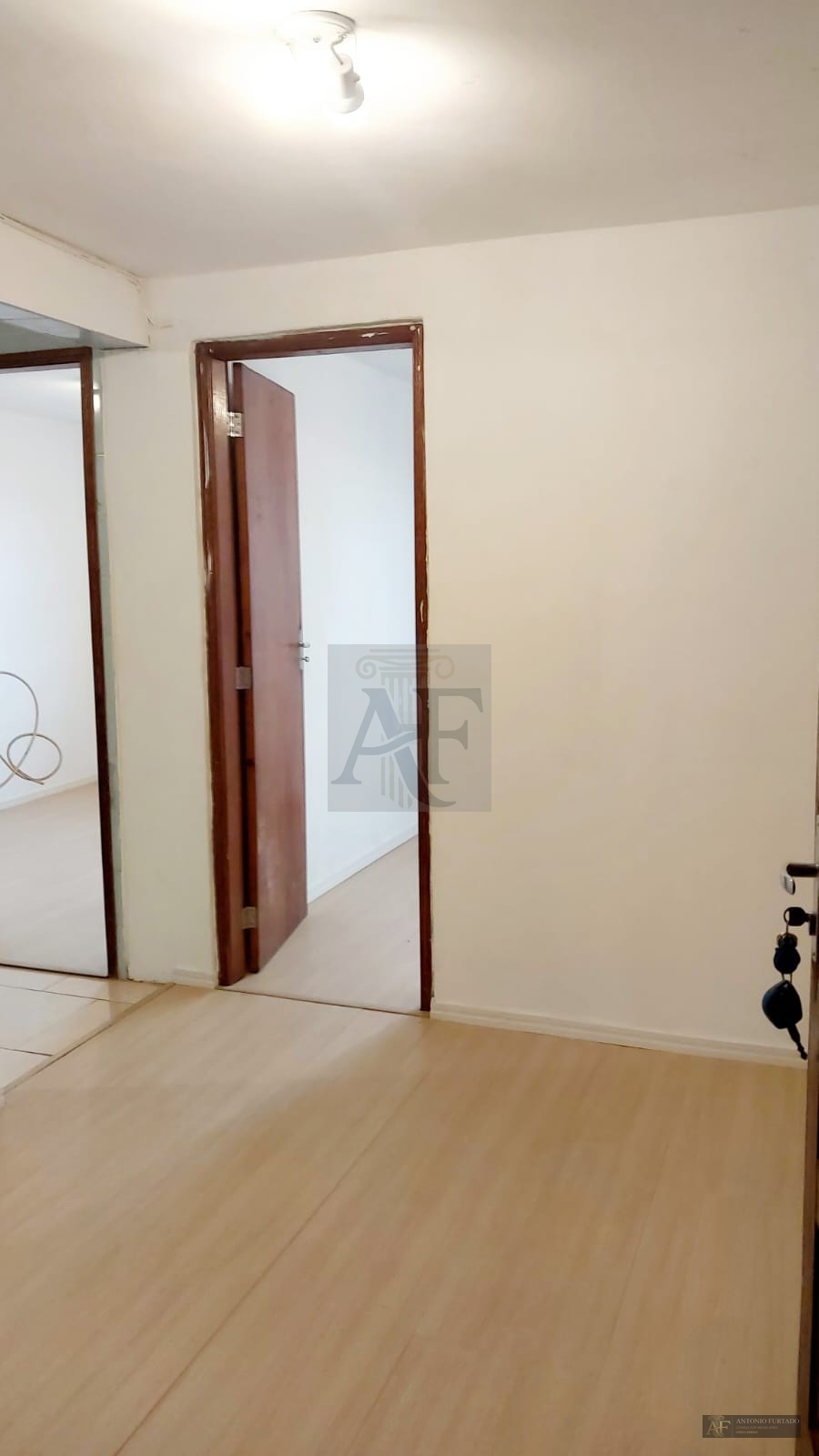 Apartamento em Conjunto Habitacional Juscelino Kubitschek