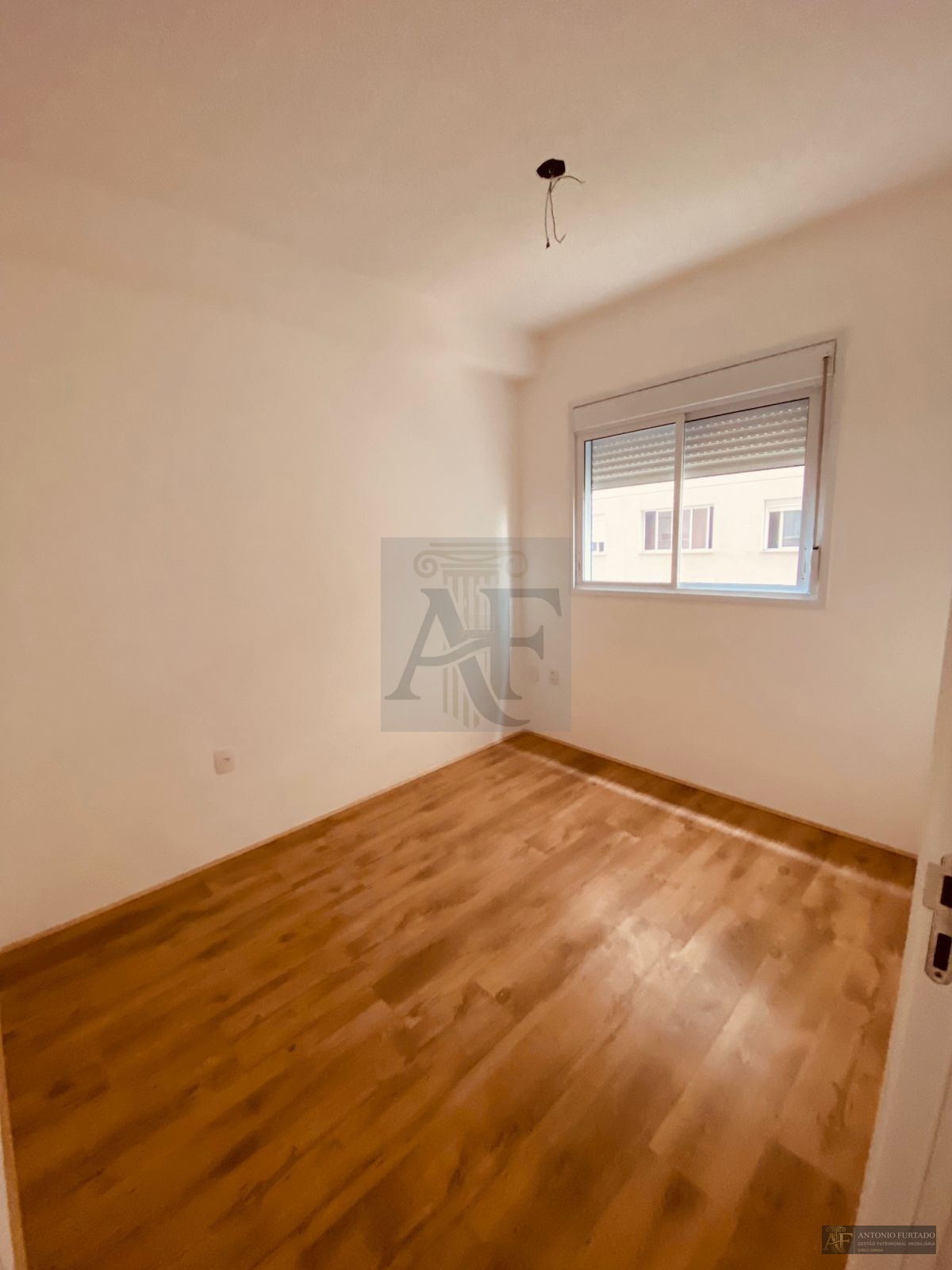 Apartamento em Conjunto Residencial José Bonifácio